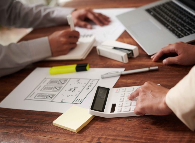 ui-designers-calculating-price-of-work_11zon